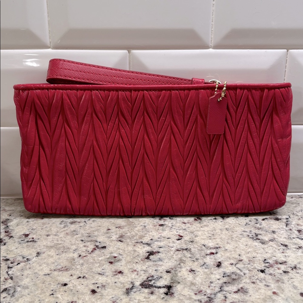 Coach Collette Gathered Leather Red Clutch EUC - Picture 4 of 15